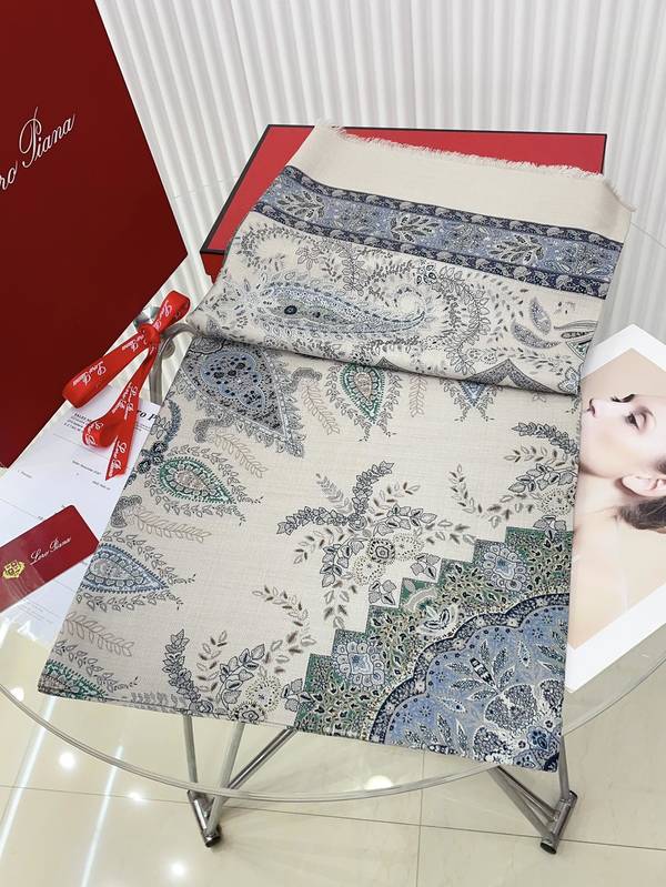 Loro Piana Scarf LPC00065 Loro Piana Scarf LPC00065